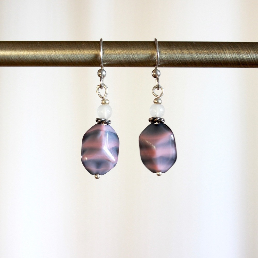Purple Grey Striped Glass Bead Drop Earrings Silver Tone Fishhook Dangle I9‎